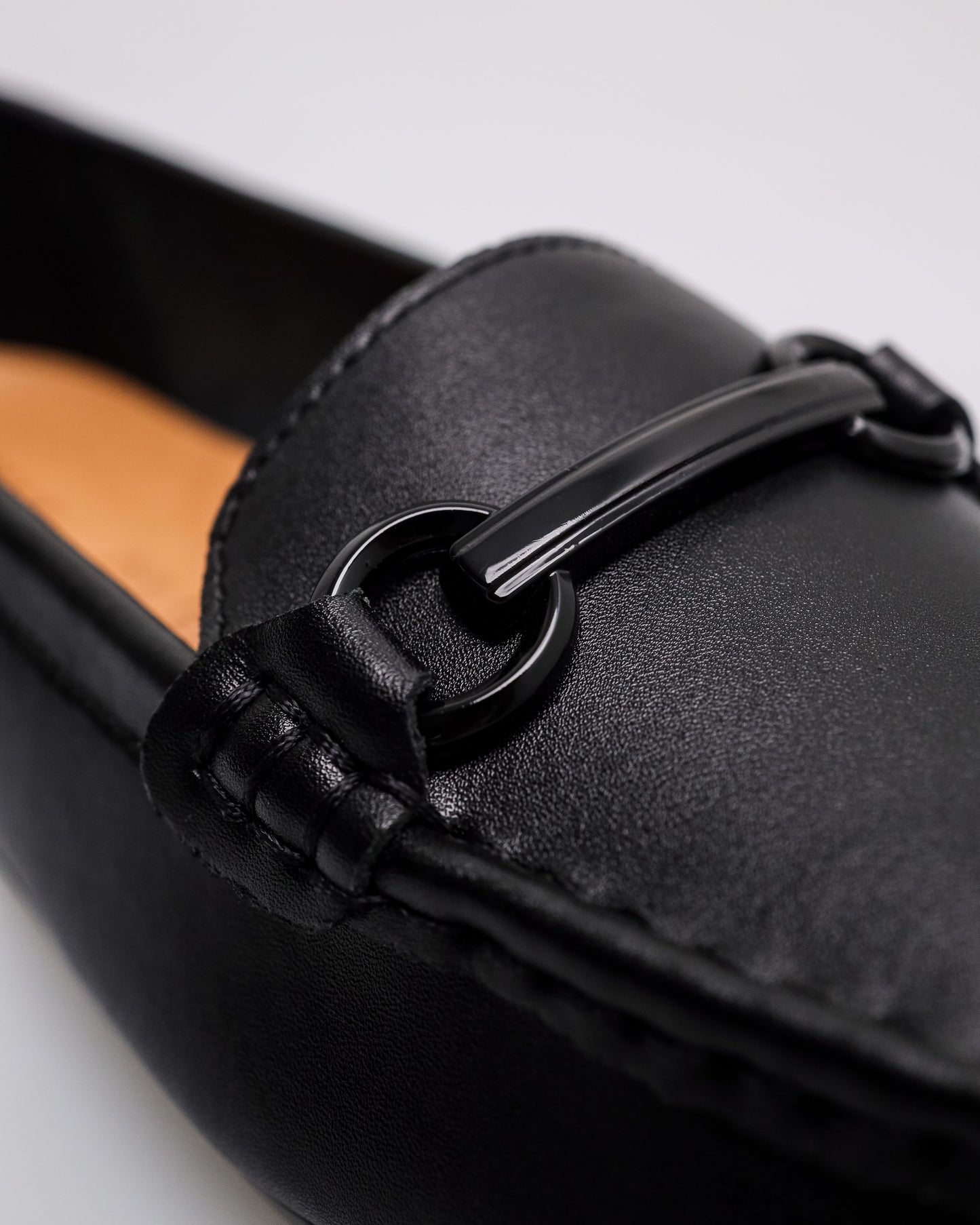 COWHAM YX242 Buckle Loafers